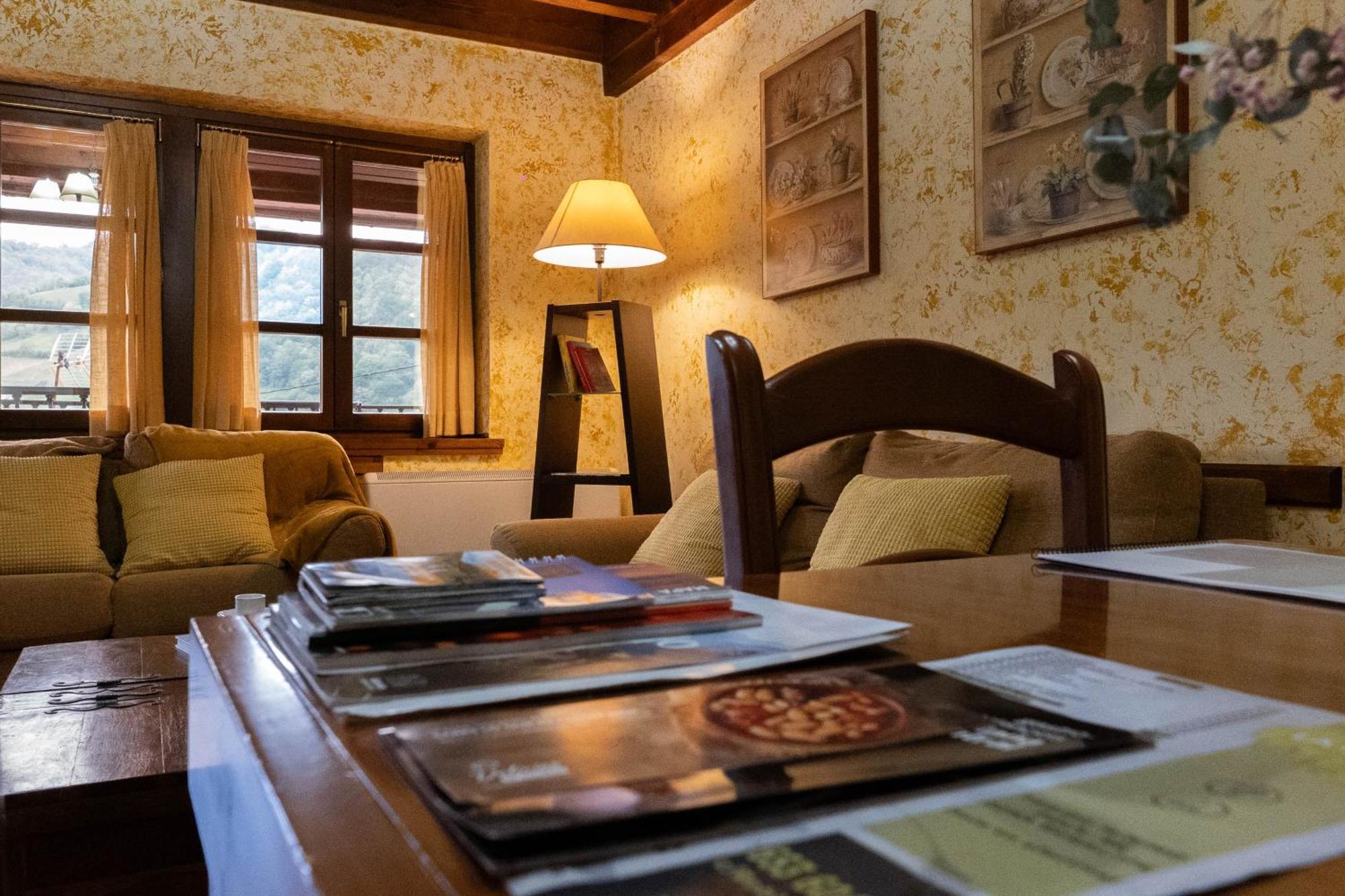 Apartamentos Rurales San Feliz Пола-де-Лена Екстер'єр фото